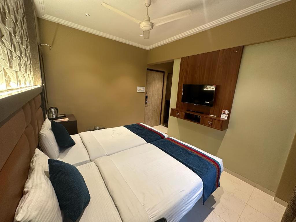 Srikrishna Paradise Hotel Thane Navi Mumbai Luaran gambar